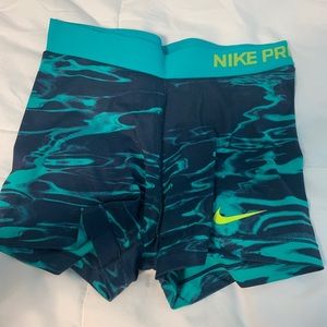 Nike pros